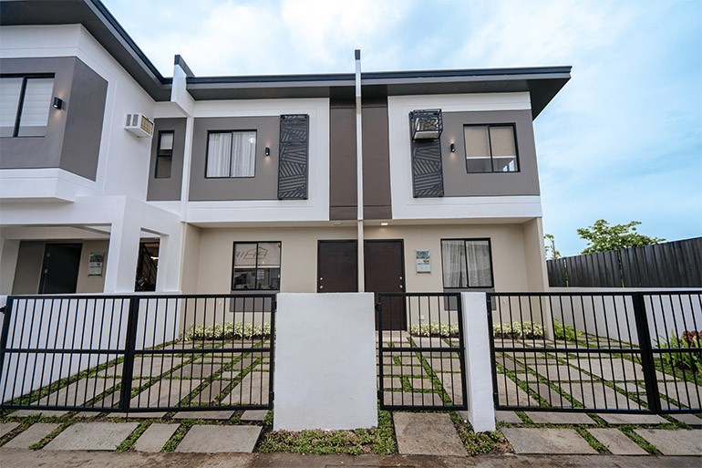 PHirst Park Homes Amani Tandem