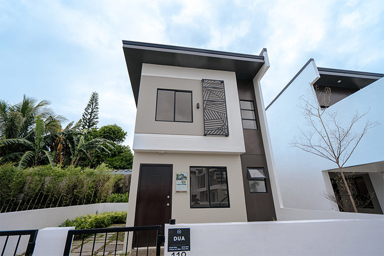 PHirst Park Homes Dua